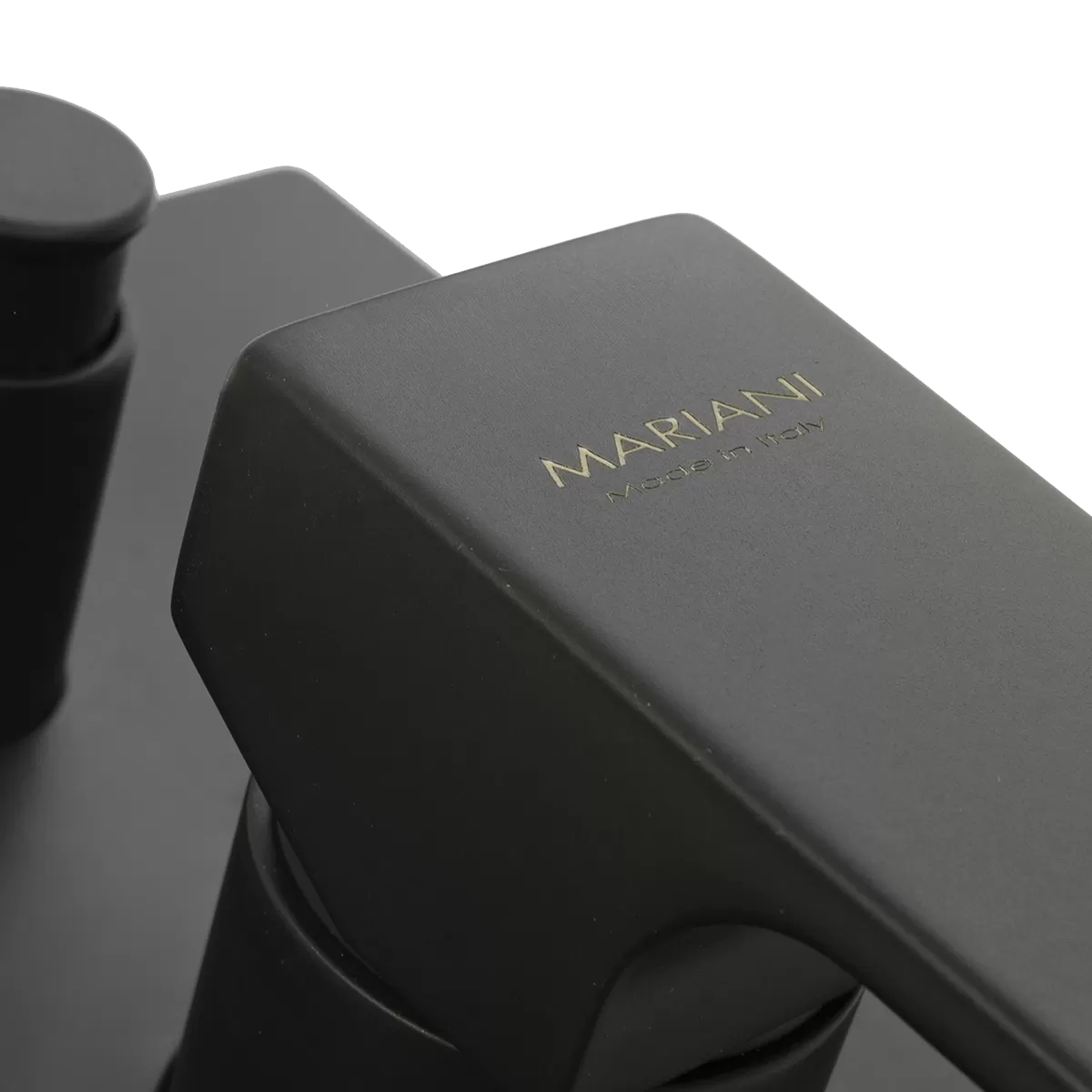 Смеситель для душа Mariani Rebel B14173RE, черный матовый