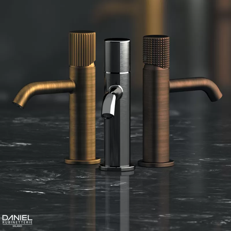 Смеситель для раковины Daniel Trilogy TG606NDP, золото брашированное