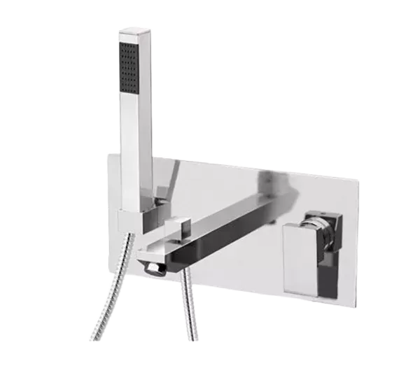 Смеситель для ванны готовый комплект скрытого монтажа (душевой набор и скрытая часть в комплекте) q design cr хром remer