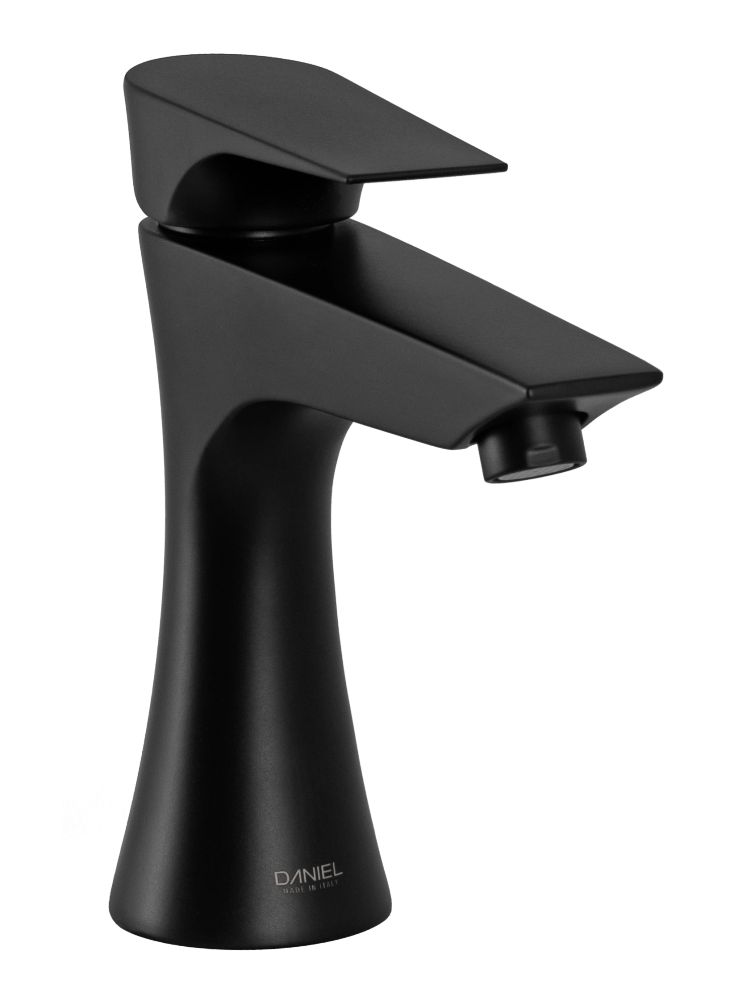 Смеситель для раковины Daniel Diva DV60615, чёрный матовый